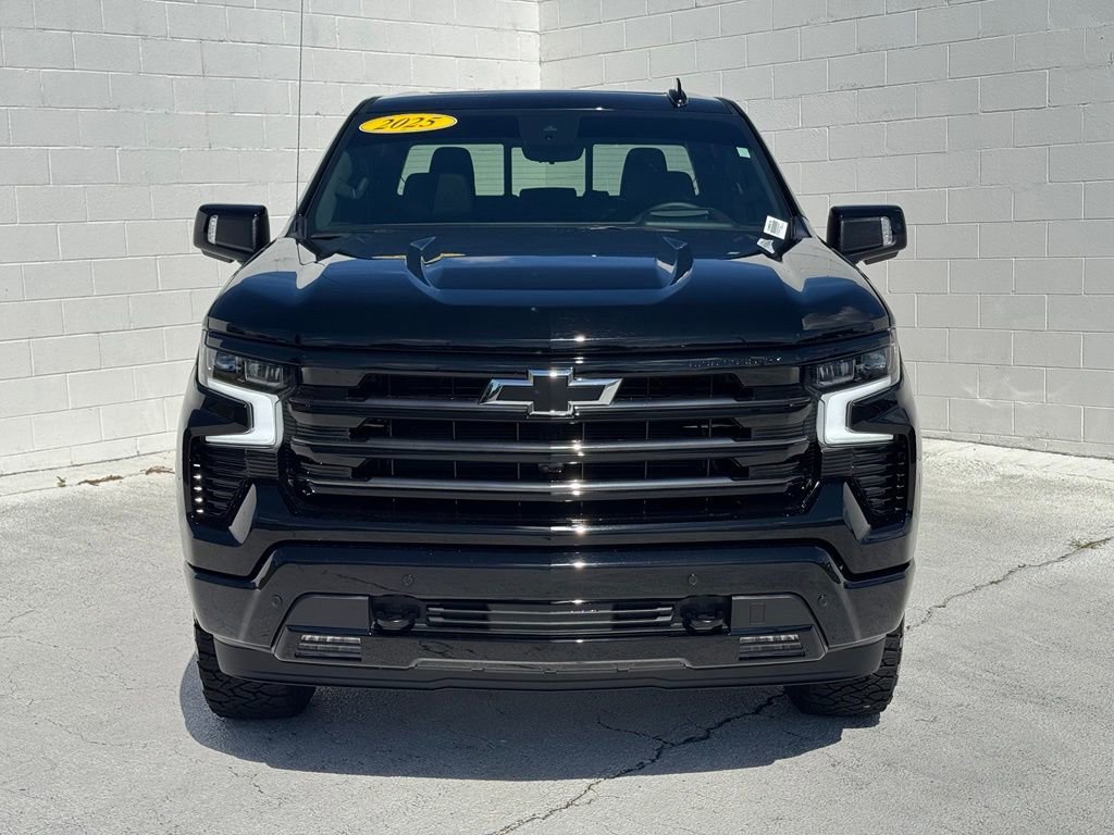 Used 2025 Black Chevrolet High Country image 8