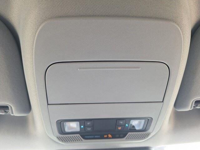 Used 2024 Oxford White Ford XLT image 18