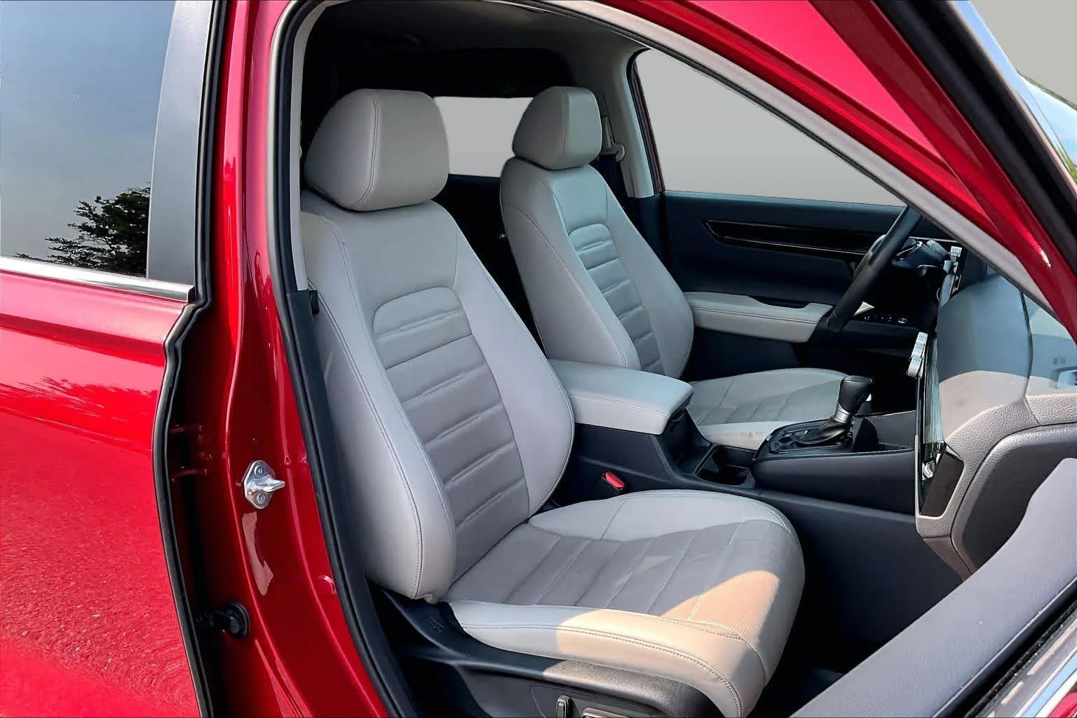 Used 2024 Radiant Red Metallic Honda EX-L image 9