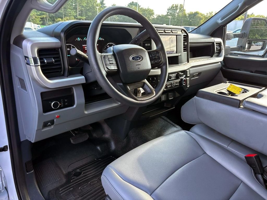 Used 2024 White Ford XL image 13