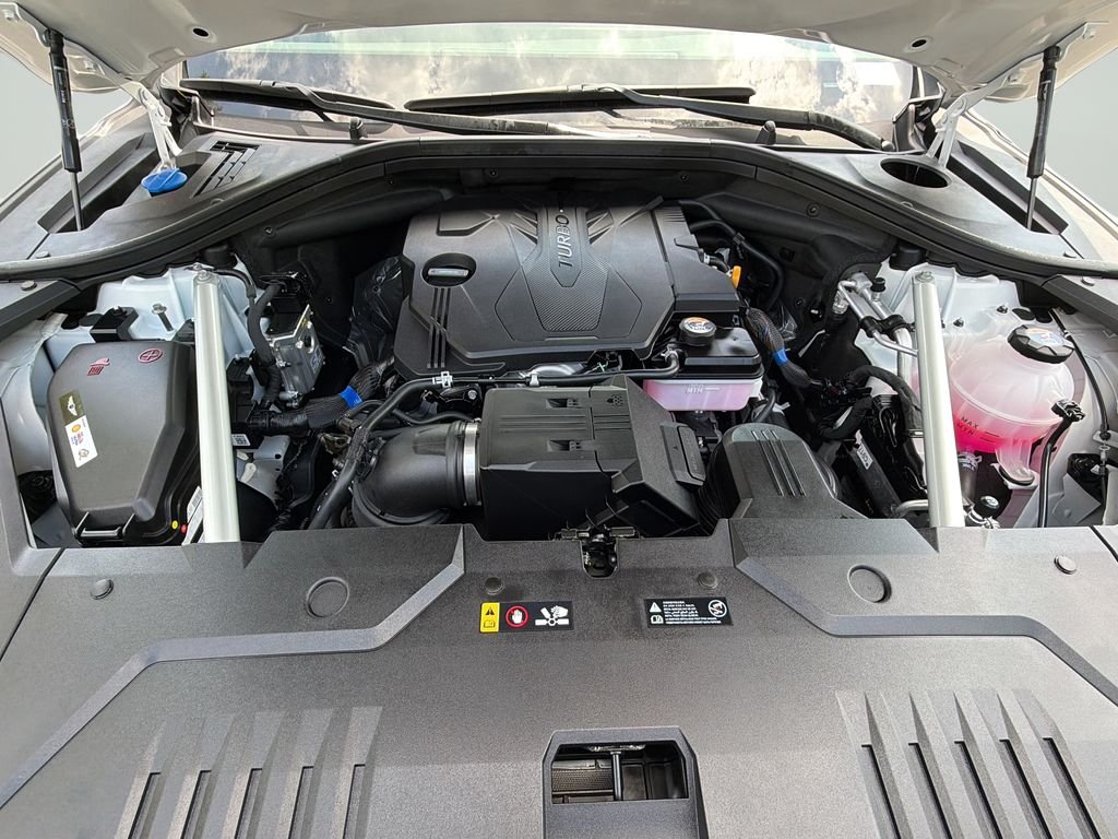 2026 GENESIS GV70 Standard - Photo 9