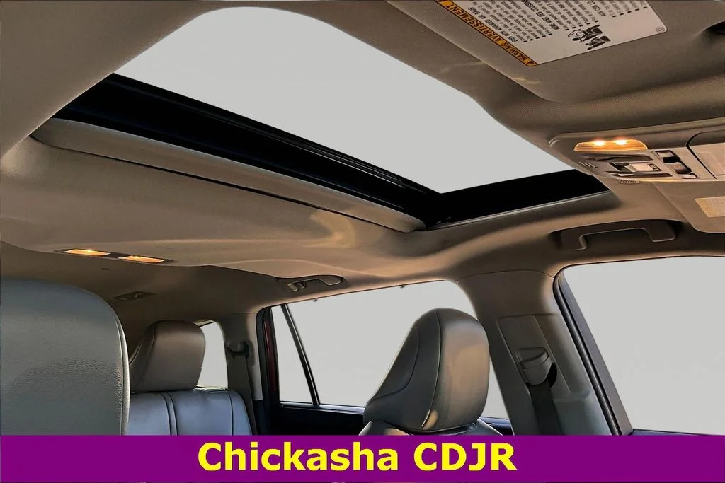 2022 Toyota Highlander XLE - Photo 26