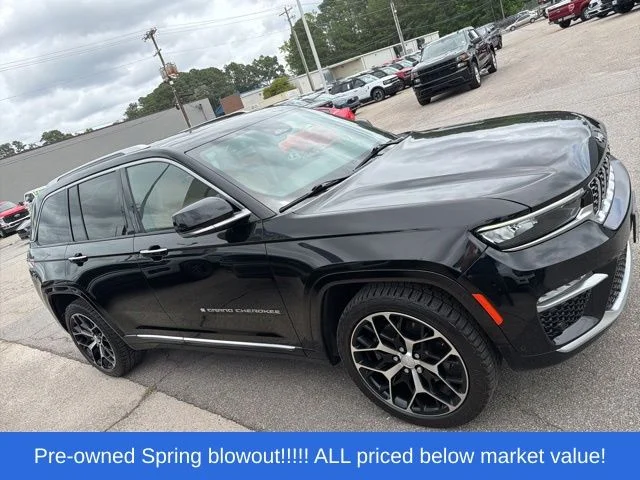 Used 2022 Black Jeep Summit image 12