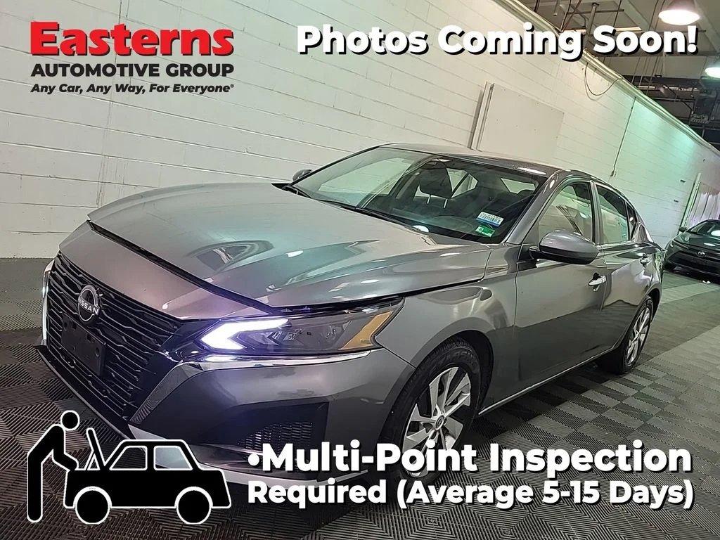 Used 2023 Gray Nissan 2.5 S image 1