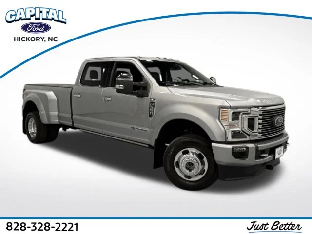 Used 2022 Silver Ford Platinum image 1