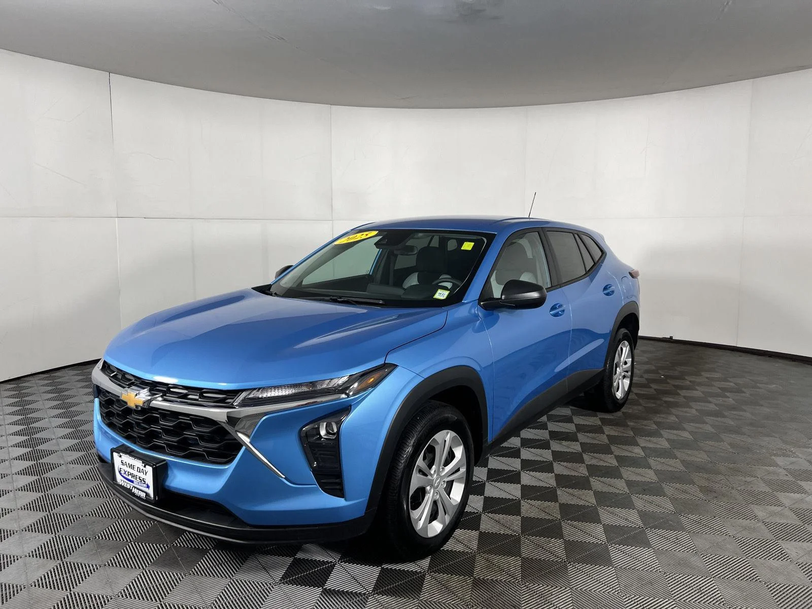 Used 2025 Marina Blue Metallic Chevrolet LS image 28