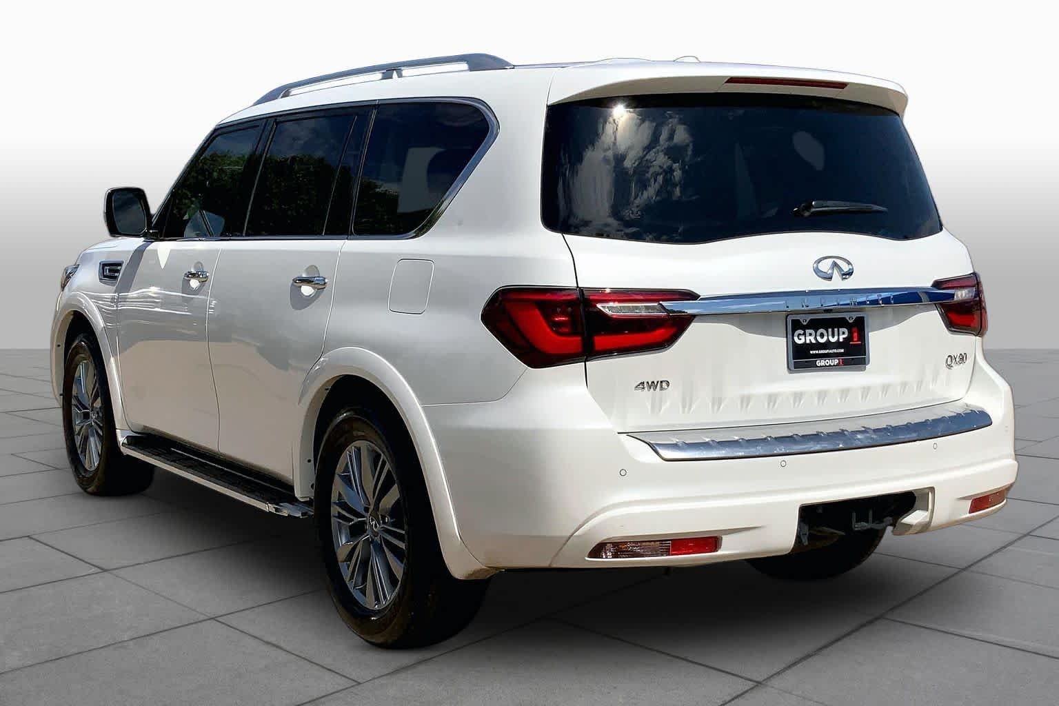 Used 2022 Moonstone White INFINITI LUXE image 12