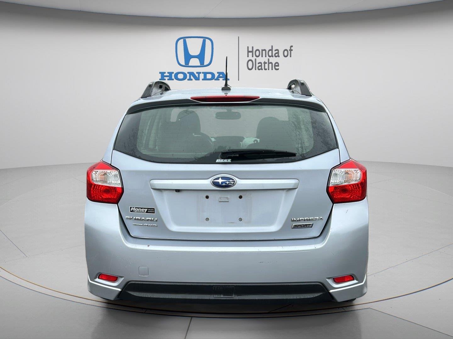 Used 2015 Ice Silver Metallic Subaru 2.0i Sport Limited image 4