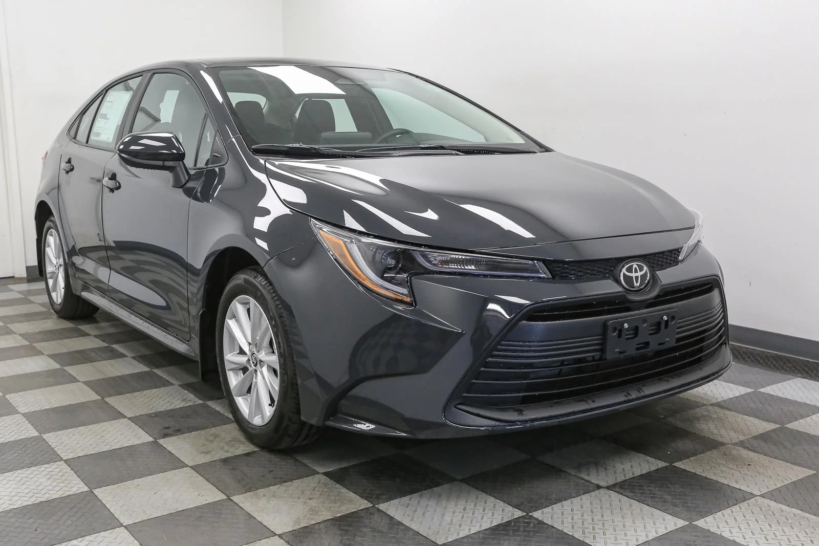 New 2026 Underground Toyota LE image 2