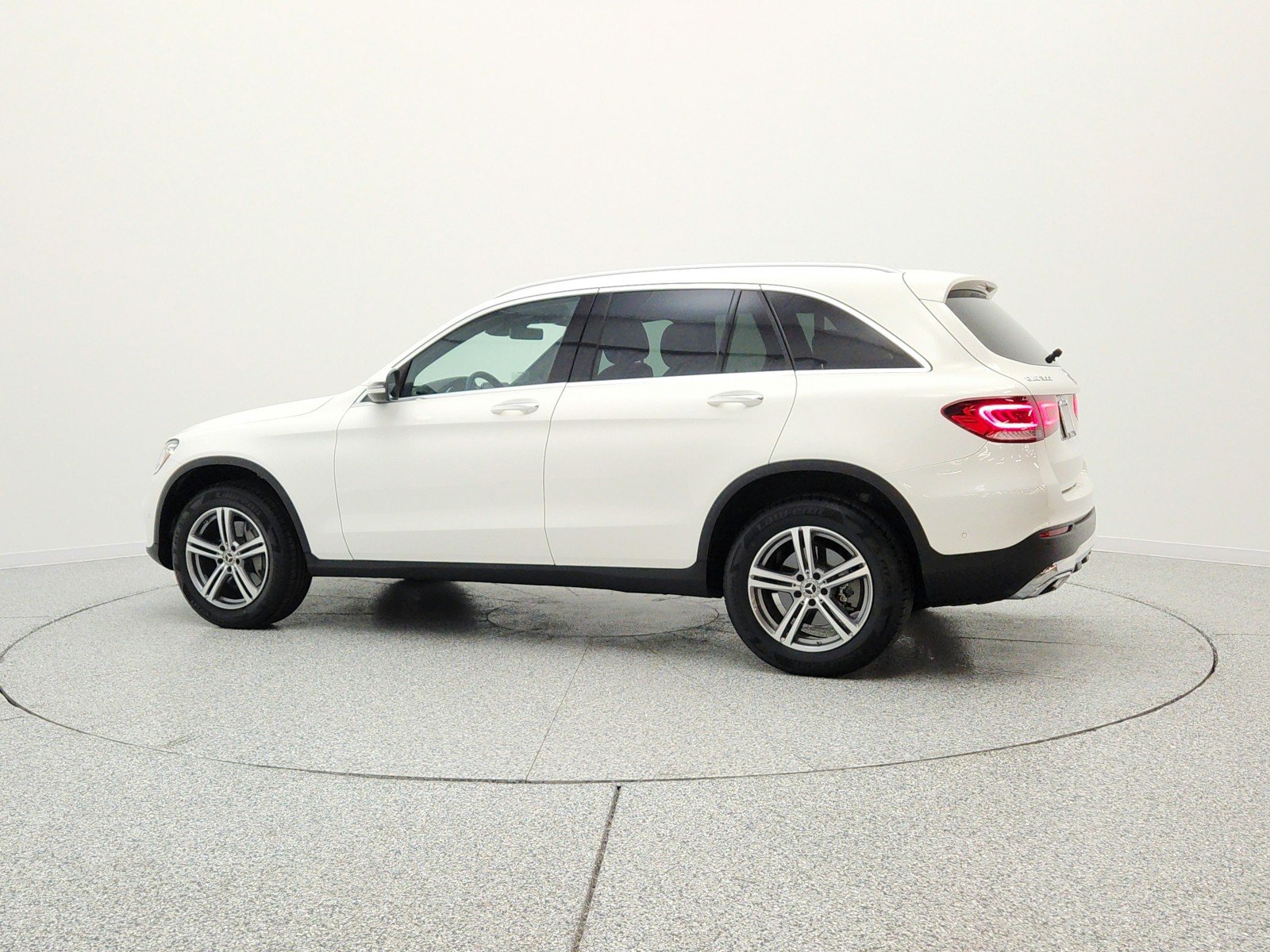 Used 2022 Polar White Mercedes-Benz GLC 300 SUV image 8