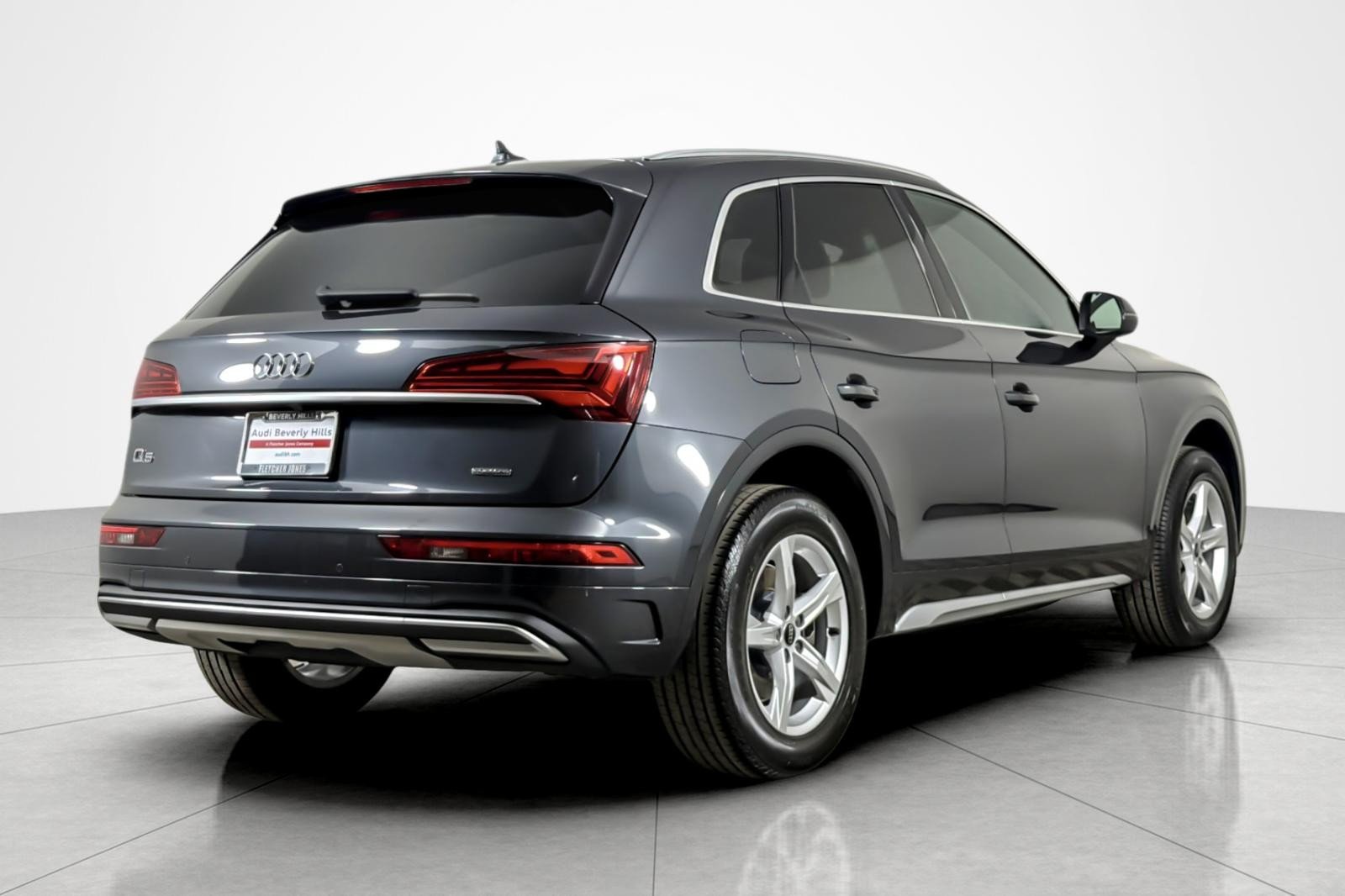 Used 2023 Manhattan Gray Metallic Audi Premium 40 TFSI quattro image 5