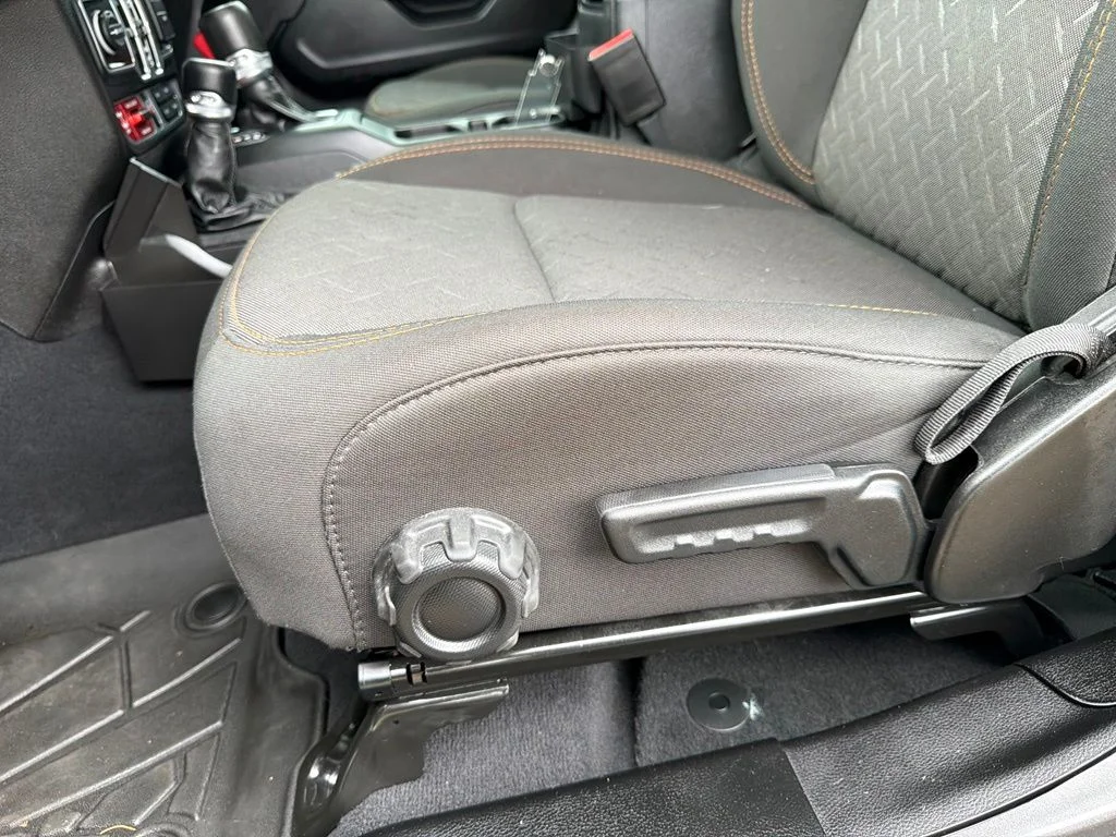 Used 2025 Granite Crystal Metallic Clearcoat Jeep Mojave image 13