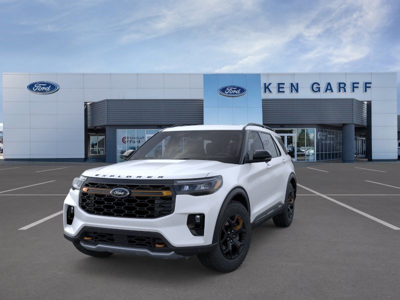 New 2026 Star White Metallic Tri-Coat Ford Tremor image 2