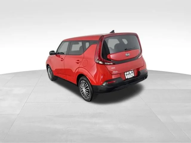 Used 2021 Red Kia LX image 9