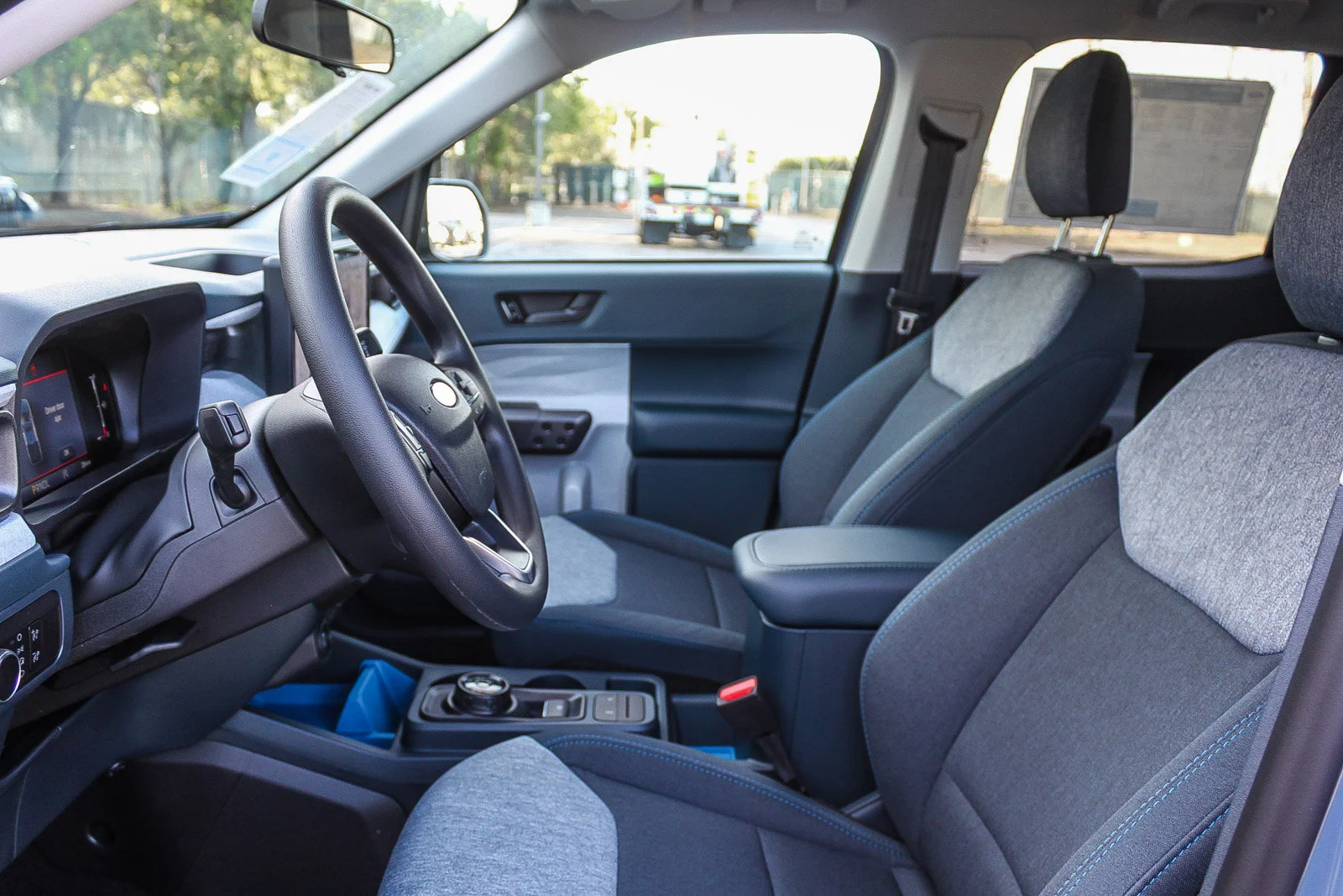 New 2026 Oxford White Ford XLT image 19