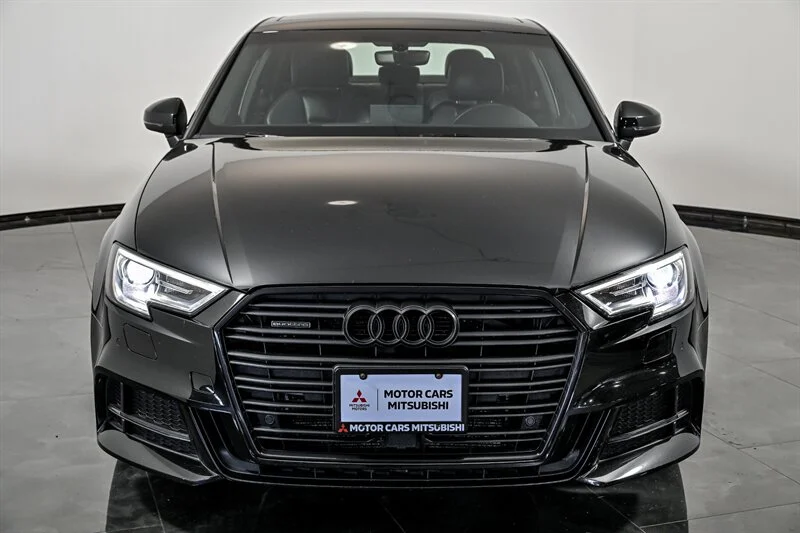 Used 2020 Brilliant Black Audi quattro S line Premium 45 image 4