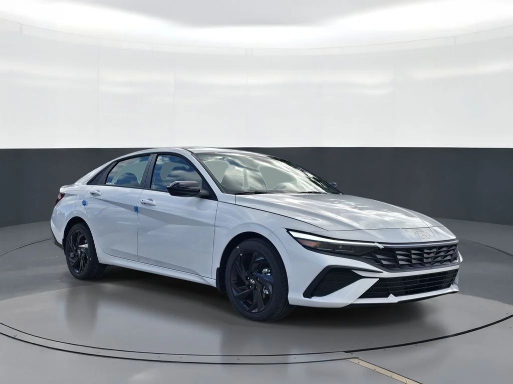 New 2026 White Hyundai SEL Sport image 2