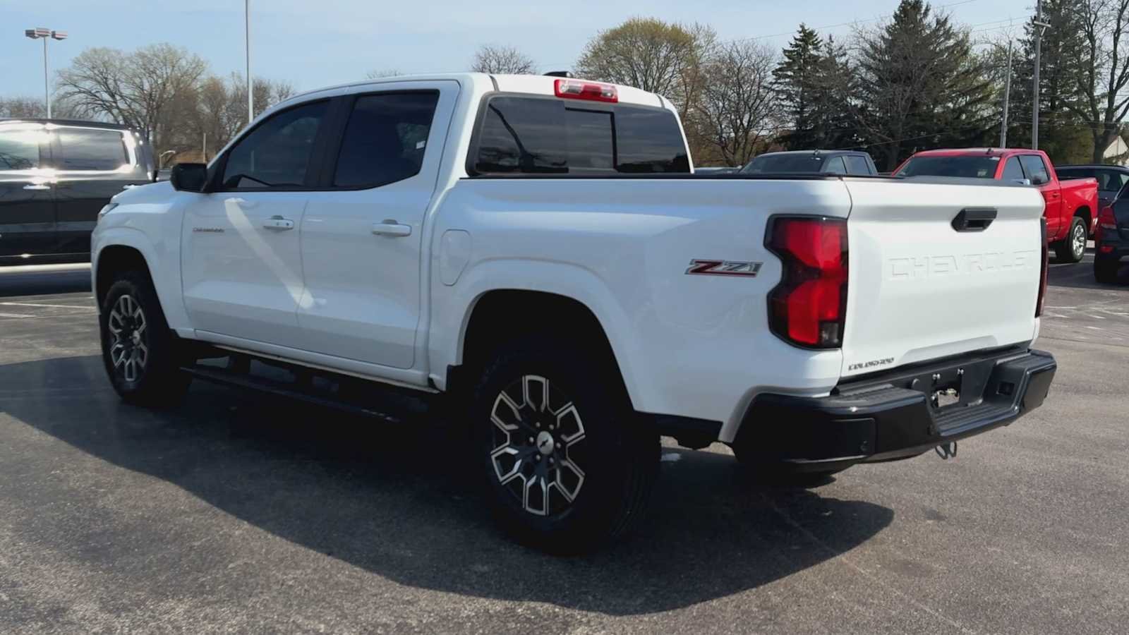 Certified Used 2023 Summit White Chevrolet Z71 image 6
