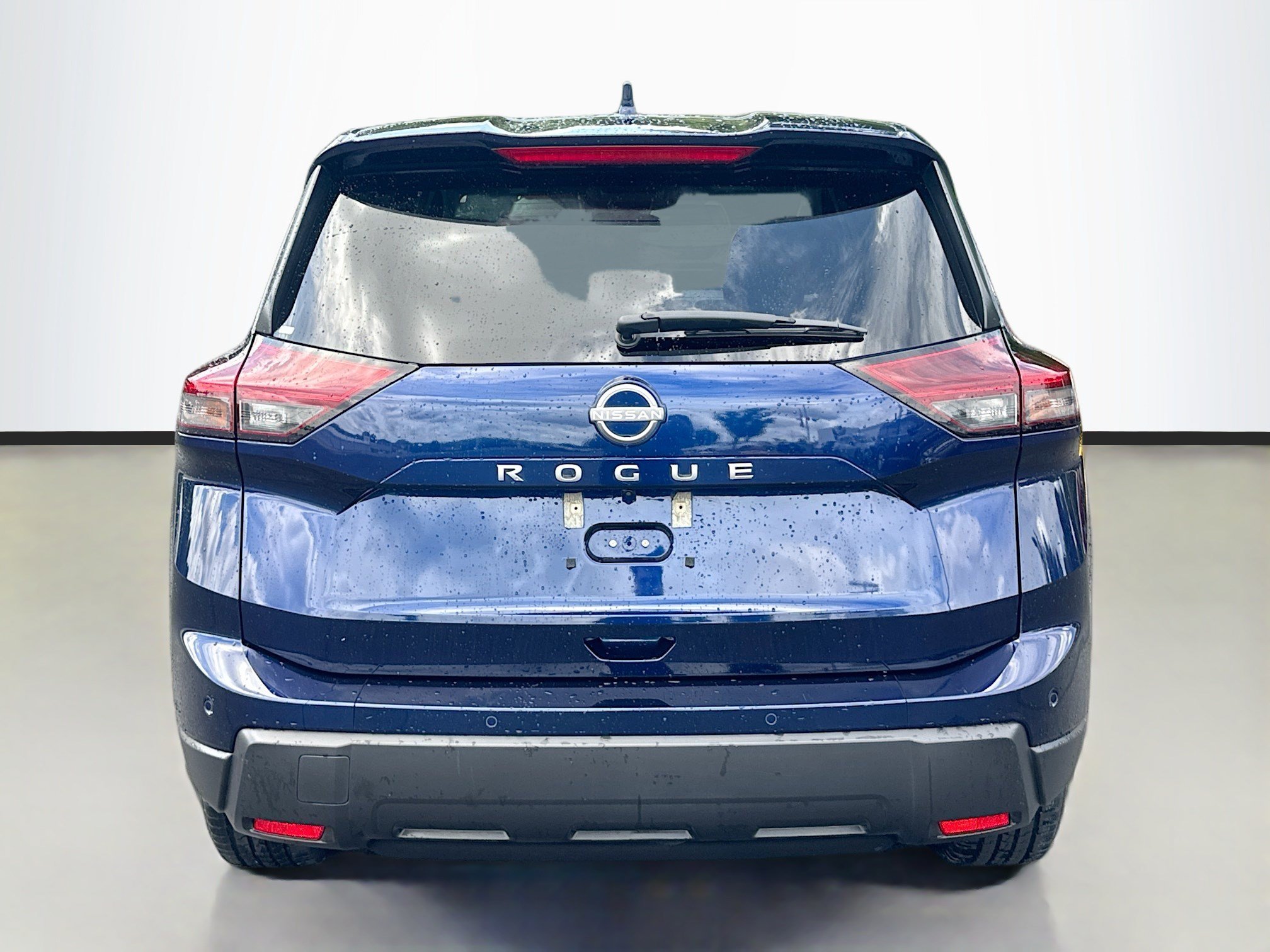 Used 2025 Deep Ocean Blue Pearl Nissan SV image 6