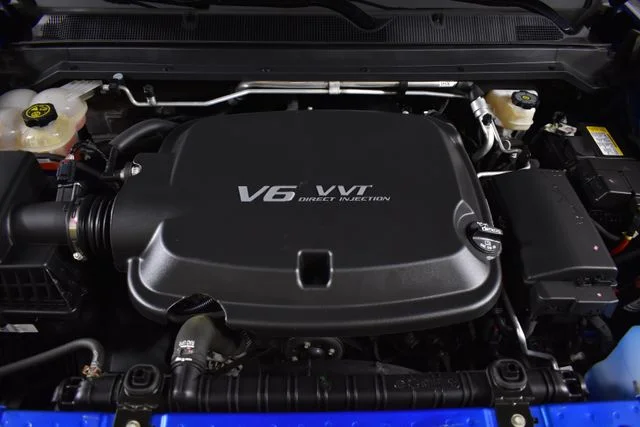 Used 2022 Blue Chevrolet Z71 image 20