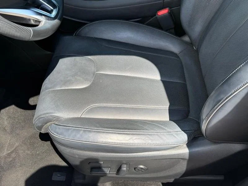 Used 2022 Hyper White Hyundai Calligraphy image 19