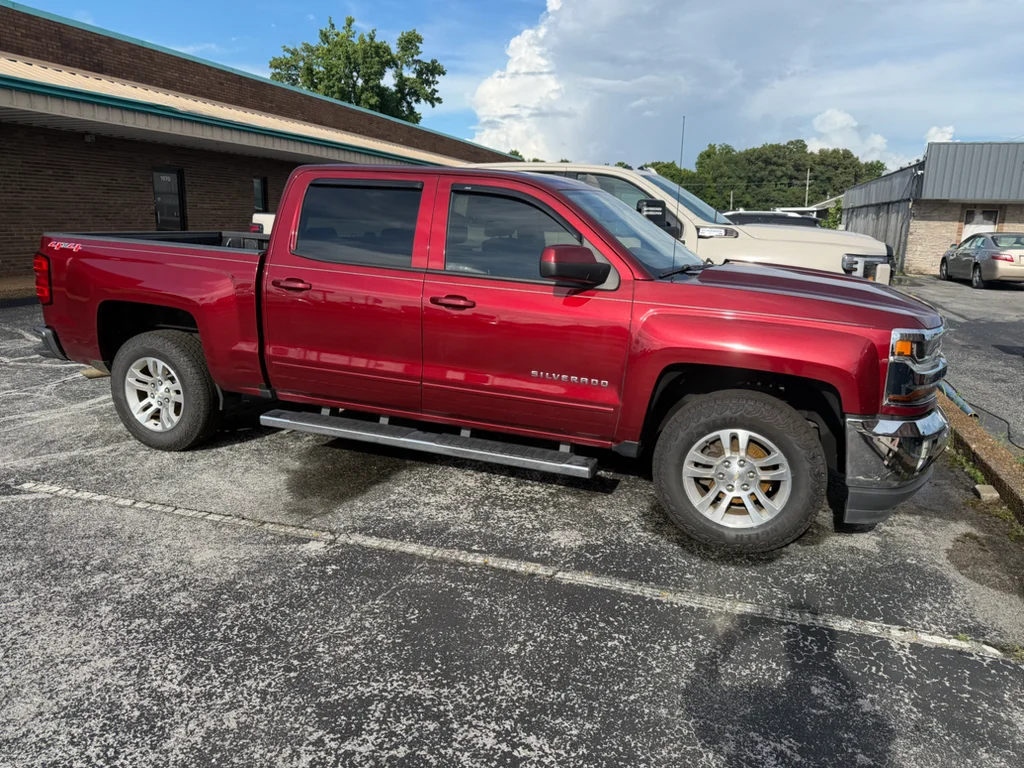 Used 2017 SIREN RED TINTCOAT Chevrolet LT image 1