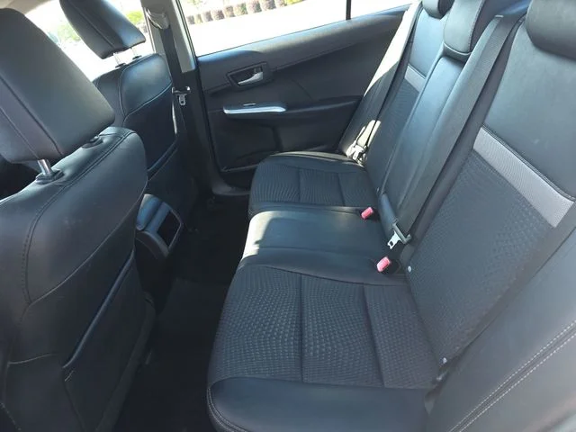 Used 2014 Silver Toyota SE image 14