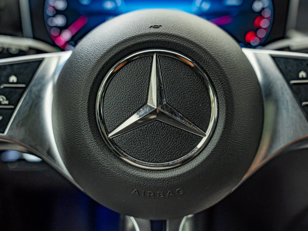 Certified Used 2025 Black Mercedes-Benz GLC 300 image 20