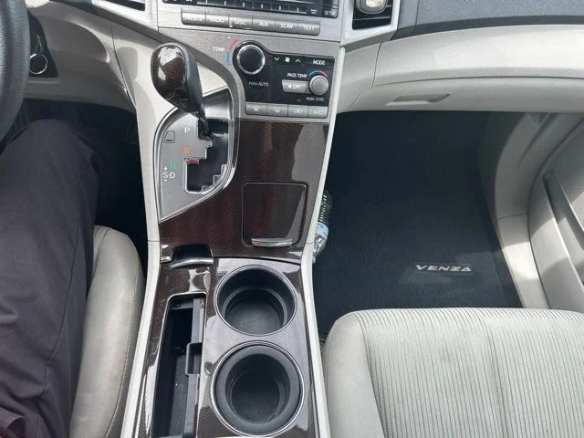 Used 2011 Silver Toyota Base image 16