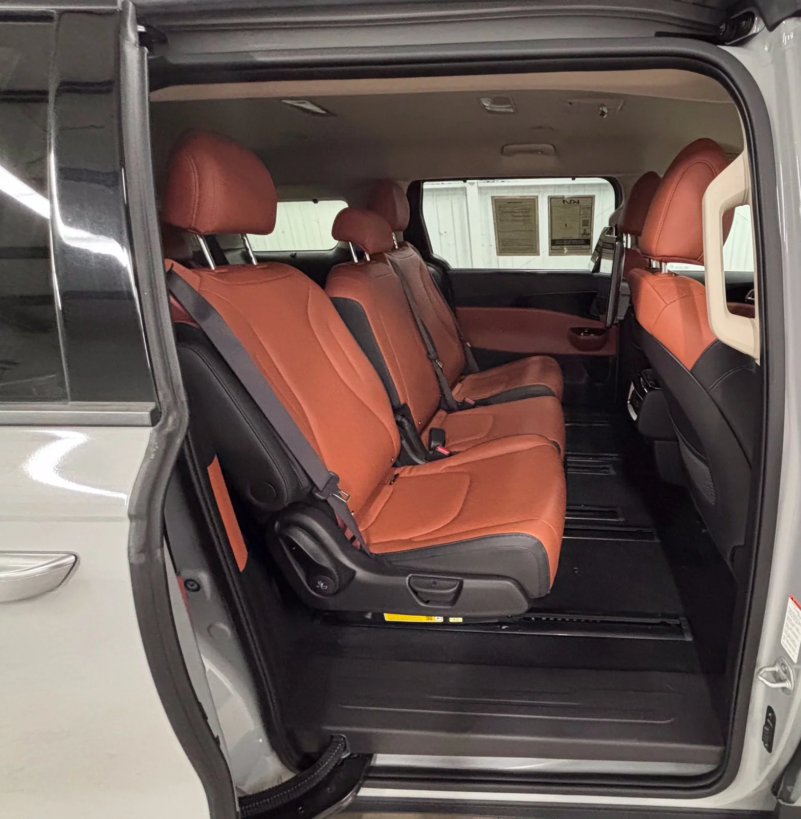 Used 2024 White Kia SX image 20