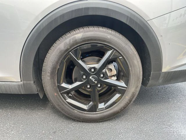 2025 Kia K4 LXS - Photo 30
