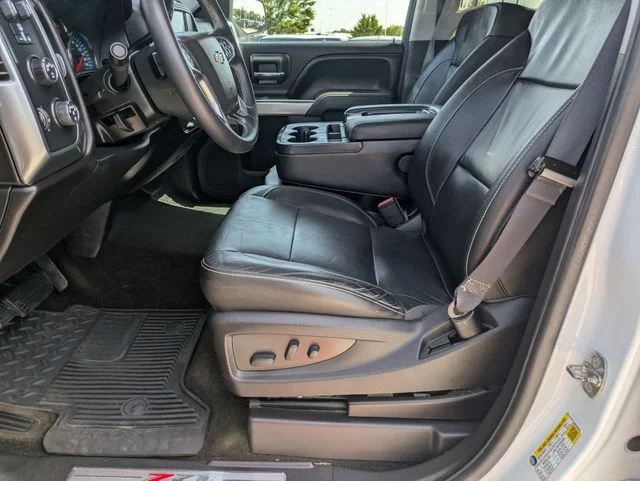 Used 2017 White Chevrolet LT image 15