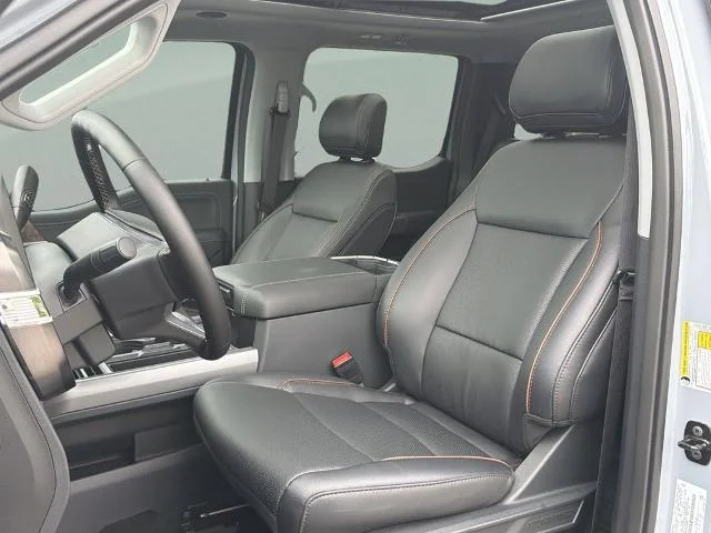 New 2026 Glacier Gray Metallic Tri-Coat Ford F-250® Lariat® image 22