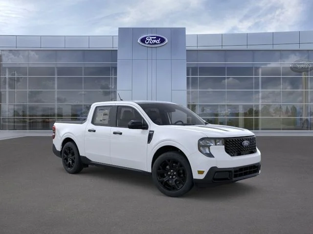 Used 2026 Oxford White Ford XLT image 7