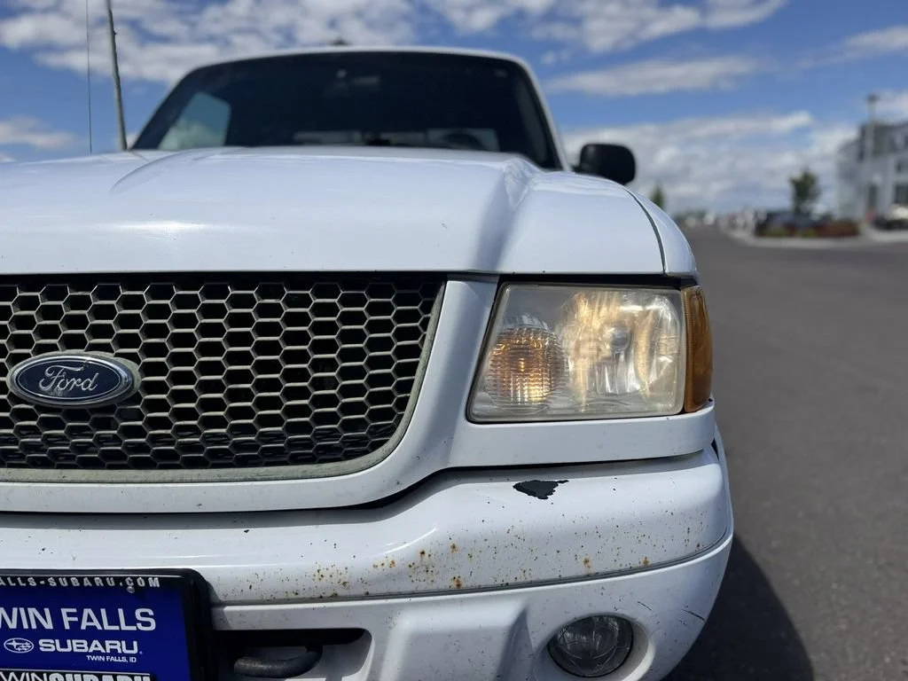 Used 2001 White Ford  image 43