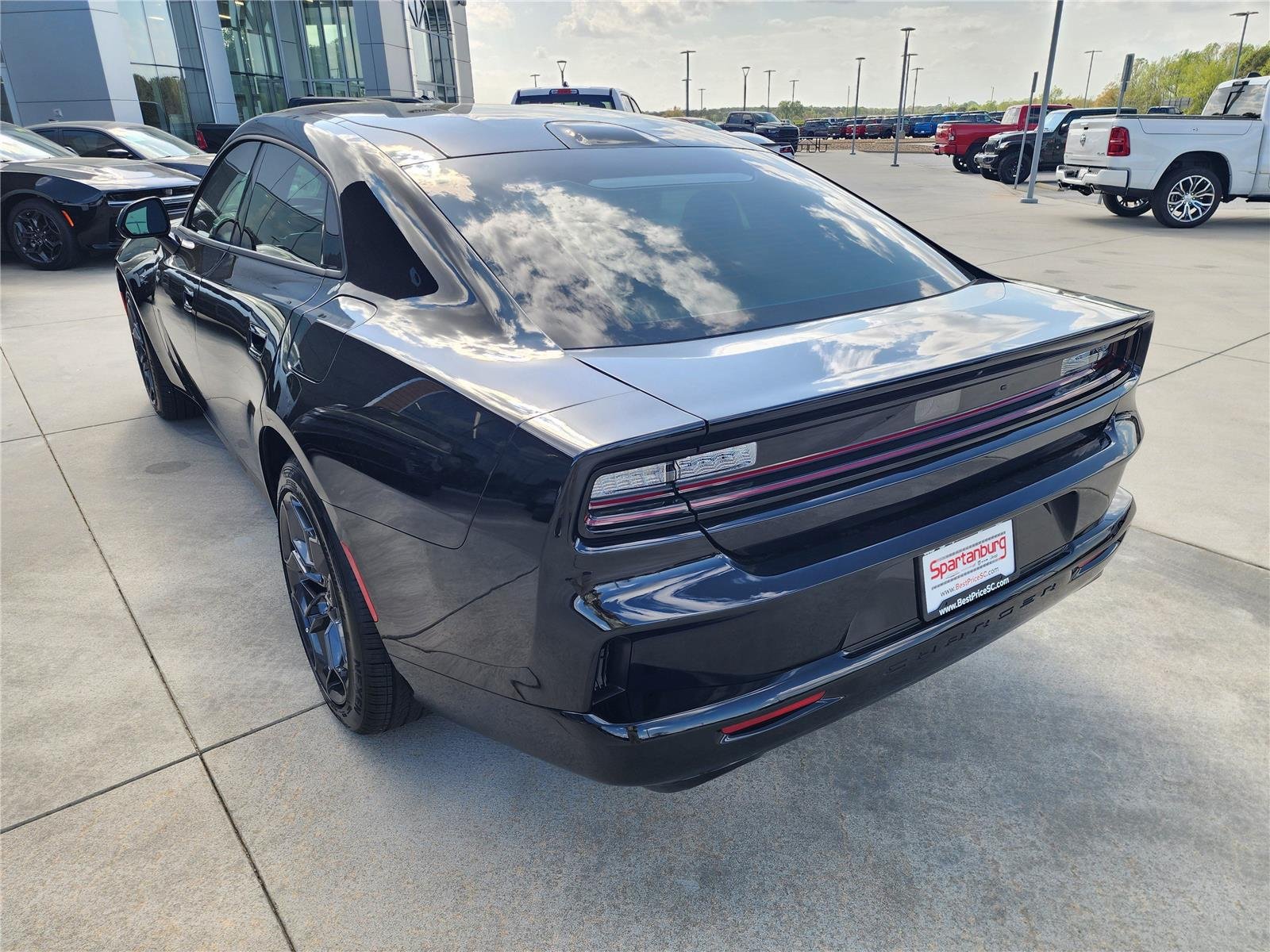 New 2026 Diamond Black Crystal Pearlcoat Dodge R/T image 4