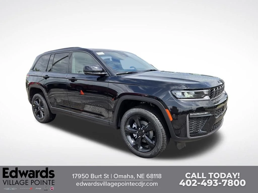 New 2026 Diamond Black Crystal Pearlcoat Jeep Limited image 1
