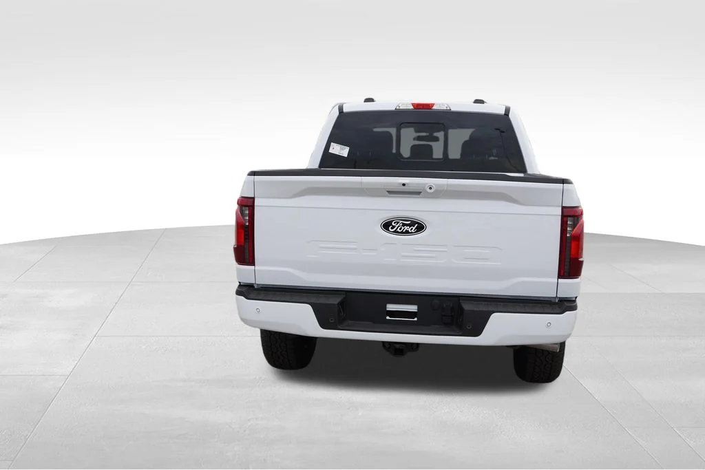 New 2026 White Ford XLT image 4