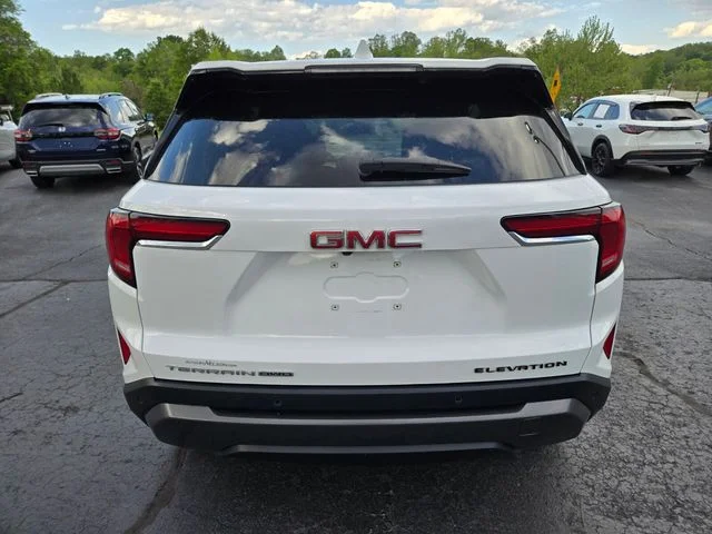 Used 2025 White GMC Elevation image 7