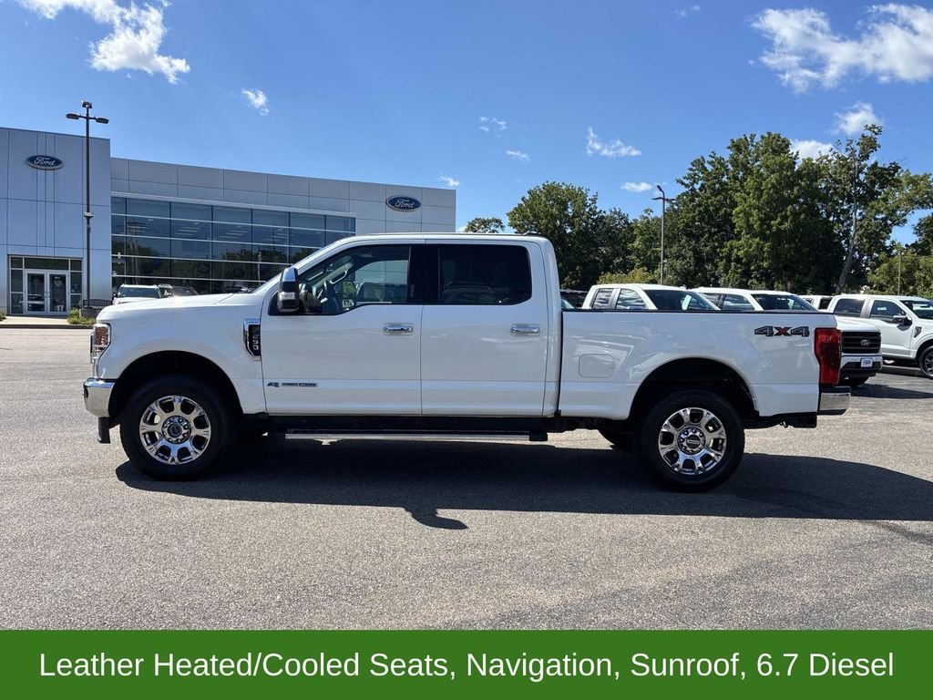 Used 2022 White Ford Lariat image 4