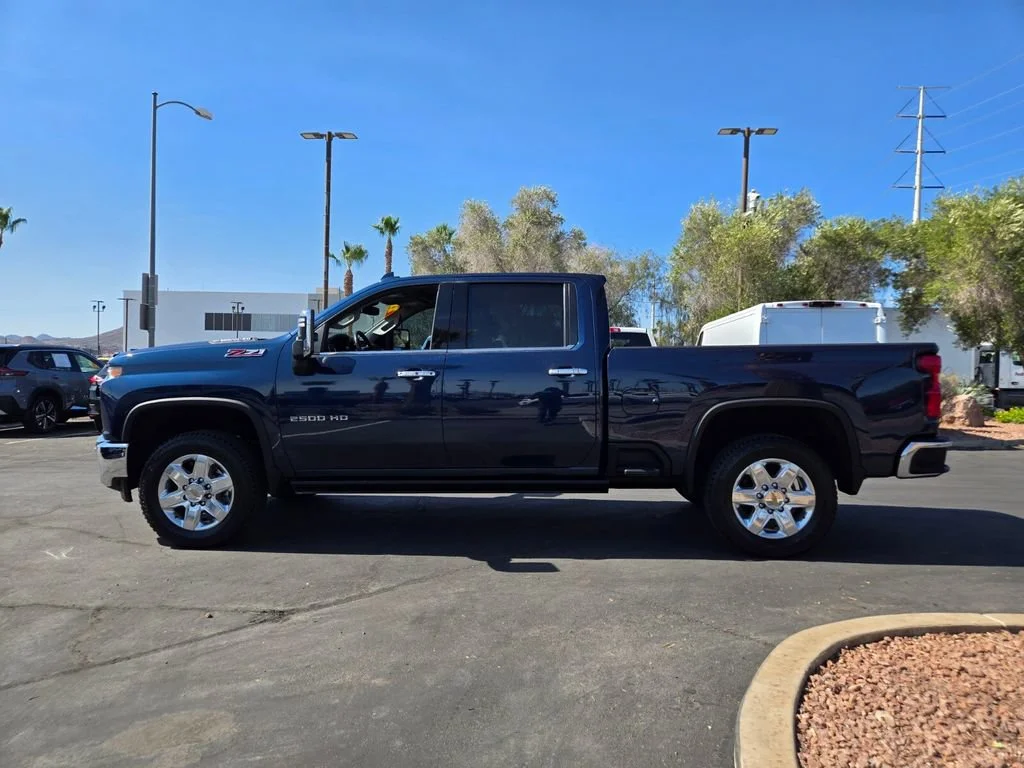 Used 2022 Northsky Blue Metallic Chevrolet LTZ image 3