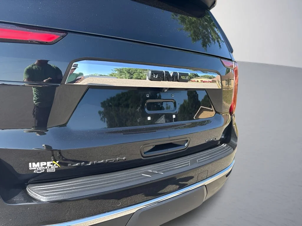 Used 2021 ONYX BLACK GMC SLT image 42