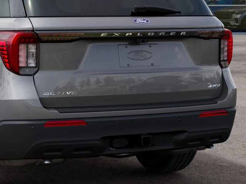 New 2027 Carbonized Gray Metallic Ford Active image 36
