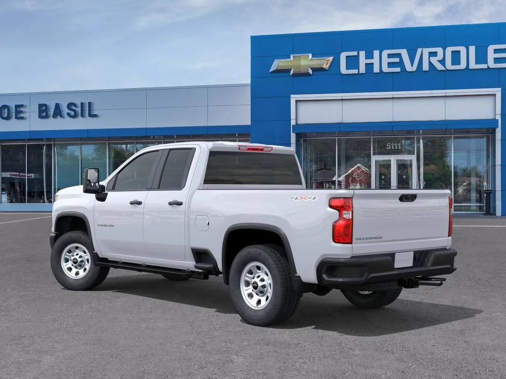 New 2026 Summit White Chevrolet WT image 3