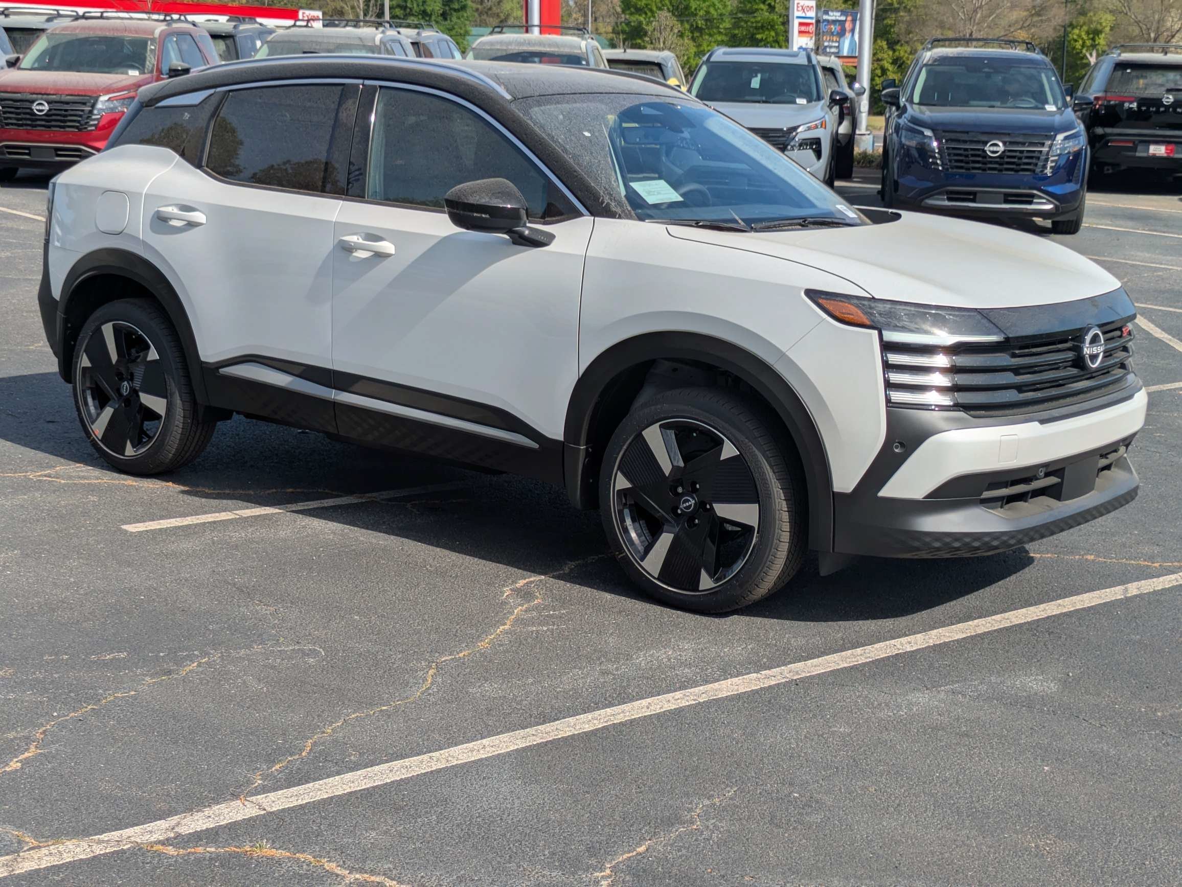 New 2026 White Nissan SR image 1