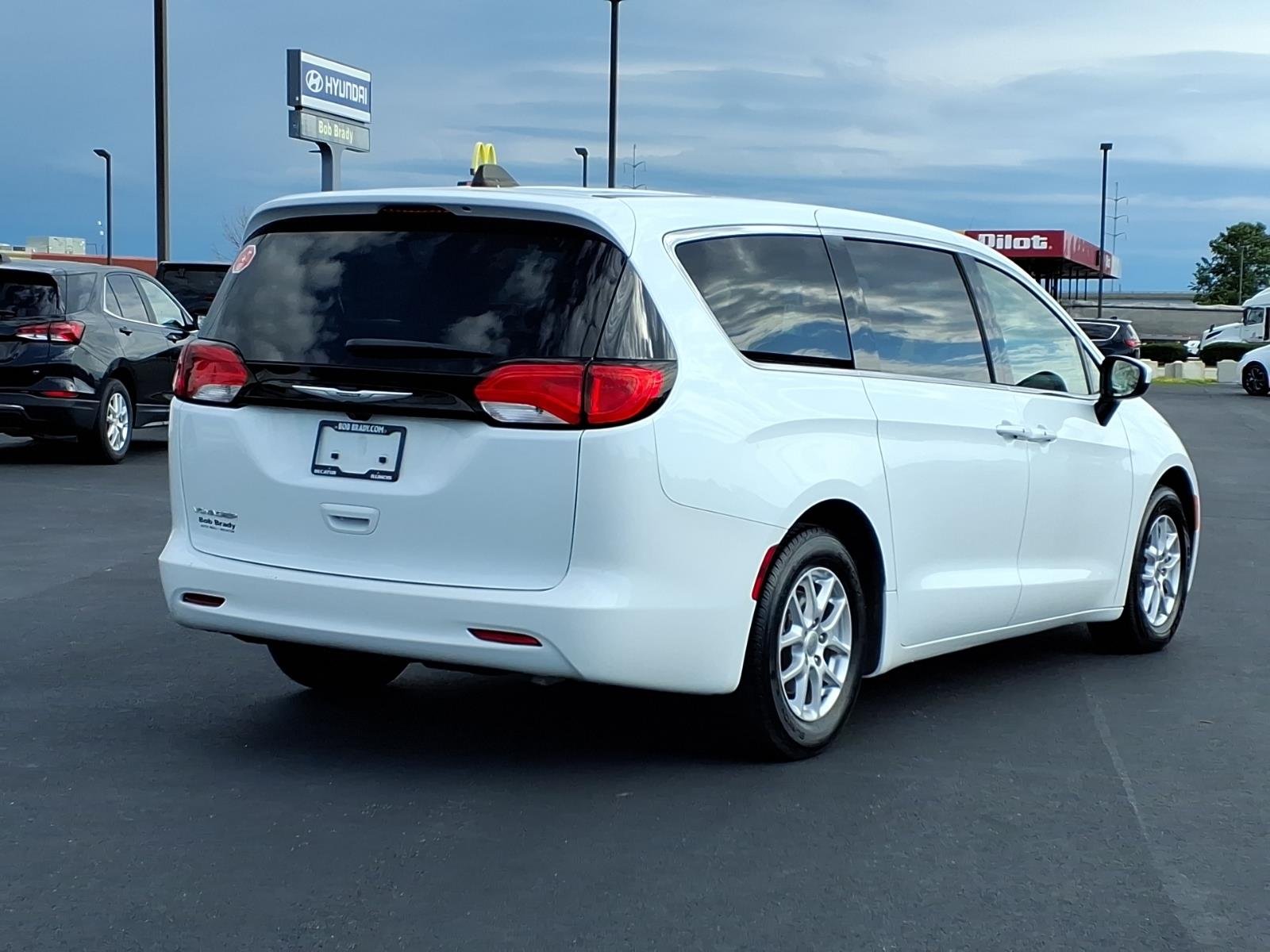 Used 2023 Bright White Clear Coat Chrysler LX image 11