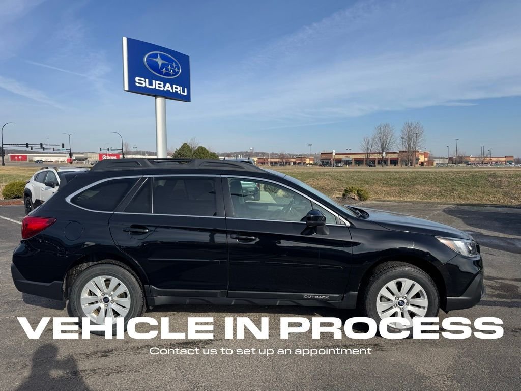 Used 2018 Subaru Outback Premium with VIN 4S4BSACCXJ3381933 for sale in Rochester, Minnesota
