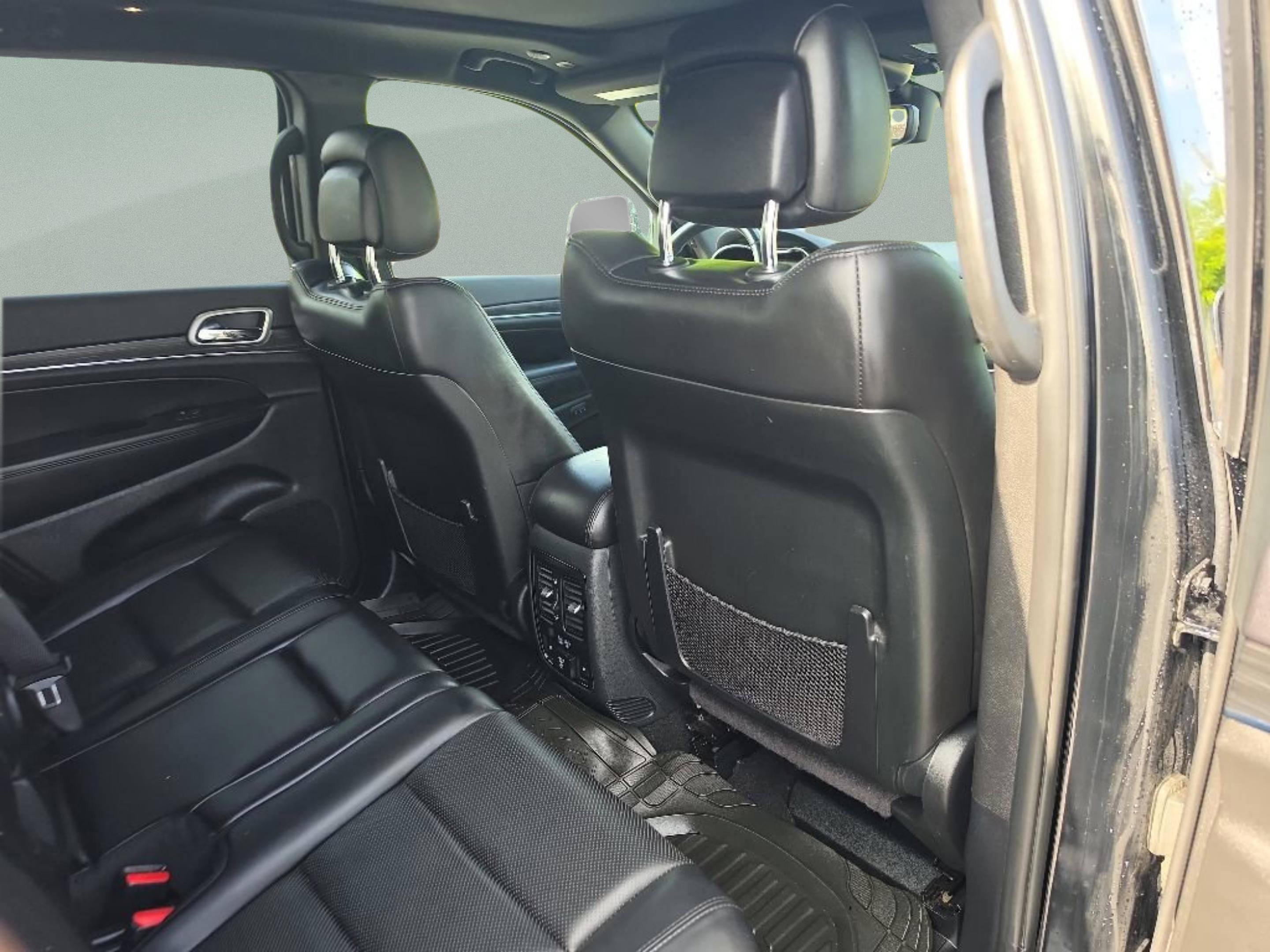 Used 2019 Black Jeep Limited 4x2 image 24