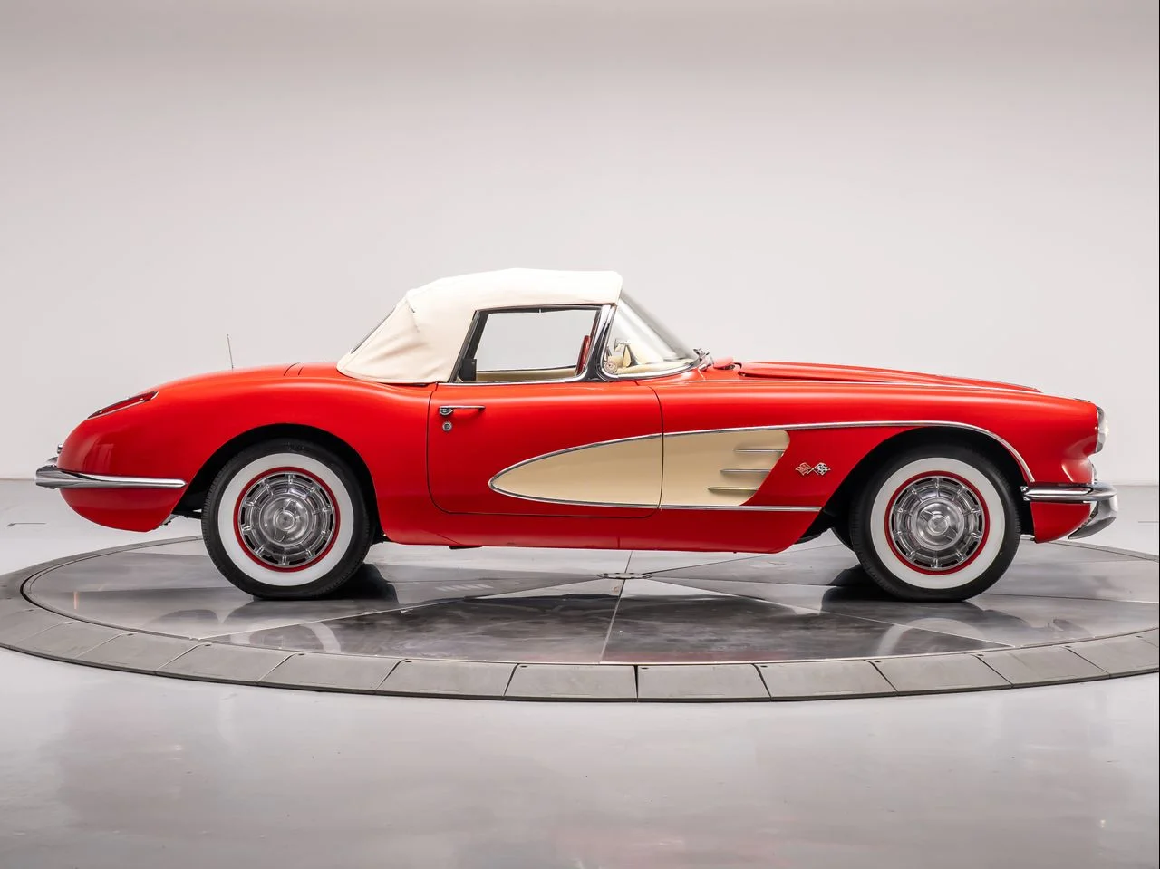 Used 1960 Red Chevrolet  image 14