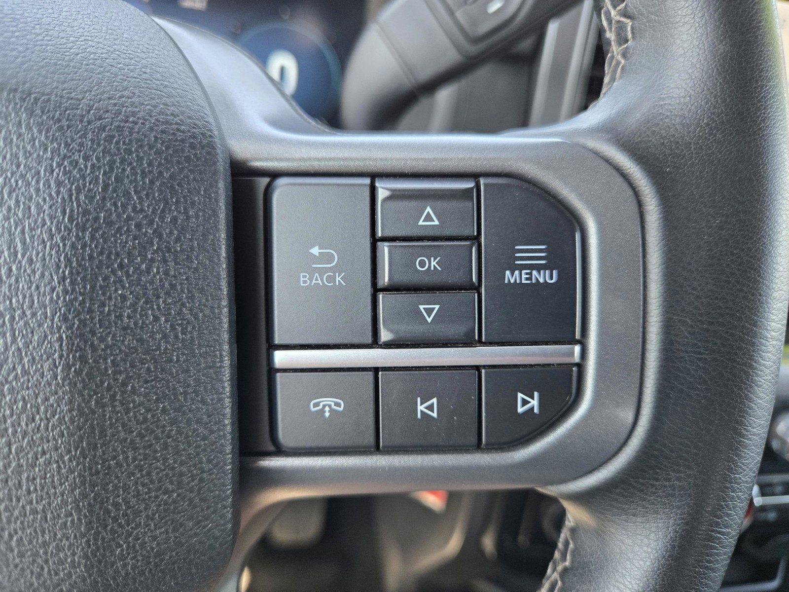Certified Used 2025 Silver Ford XLT image 20